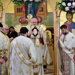 Archbishop Elpidophoros Visits Holy Trinity and Saint Nicholas Greek Orthodox Church in Staten Island for the Fifth Sunday of Lent